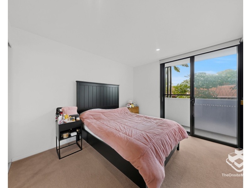 202/125 Station Road, Indooroopilly QLD 4068