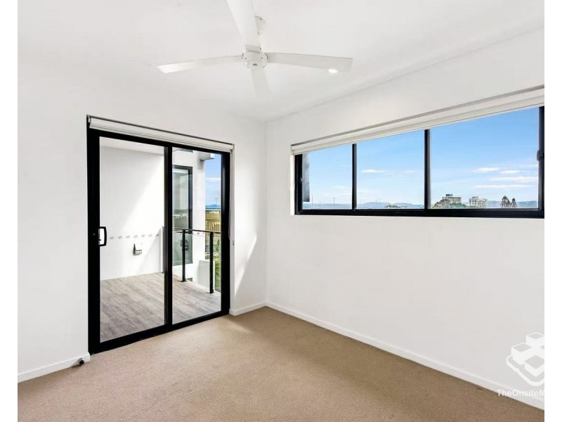 ID:21181149/9 Hooker Boulevard, Broadbeach Waters QLD 4218