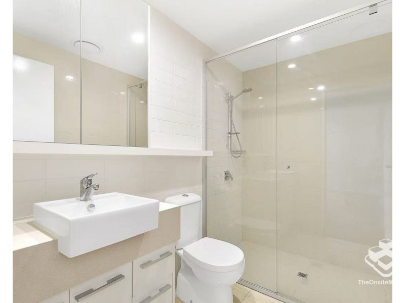 ID:21181149/9 Hooker Boulevard, Broadbeach Waters QLD 4218