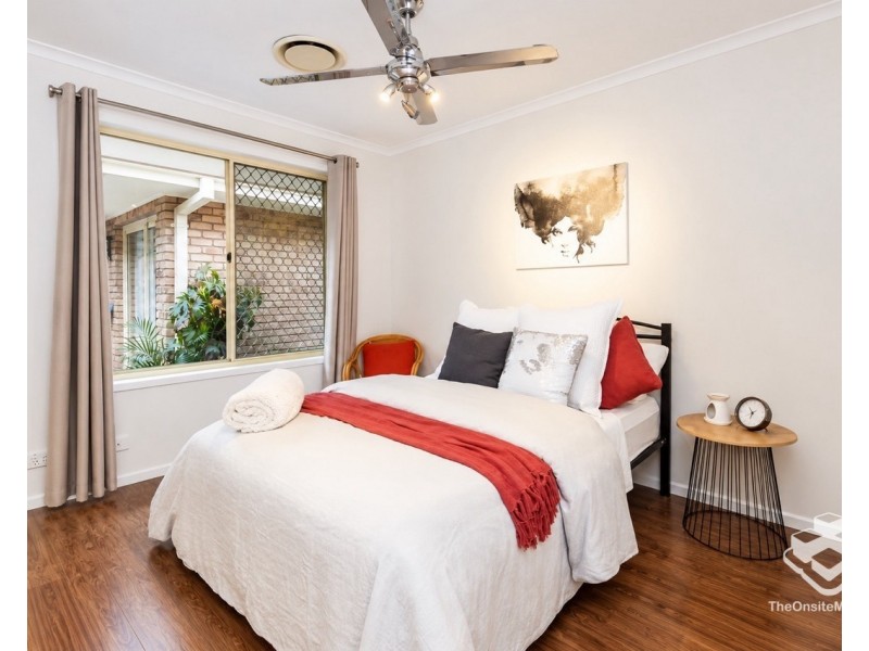 2 Harold Close, Sinnamon Park QLD 4073