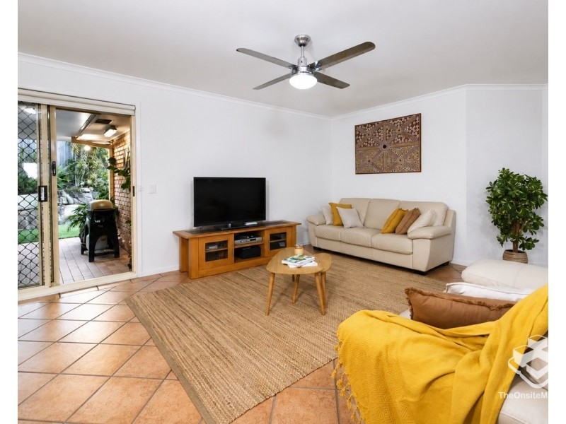 2 Harold Close, Sinnamon Park QLD 4073