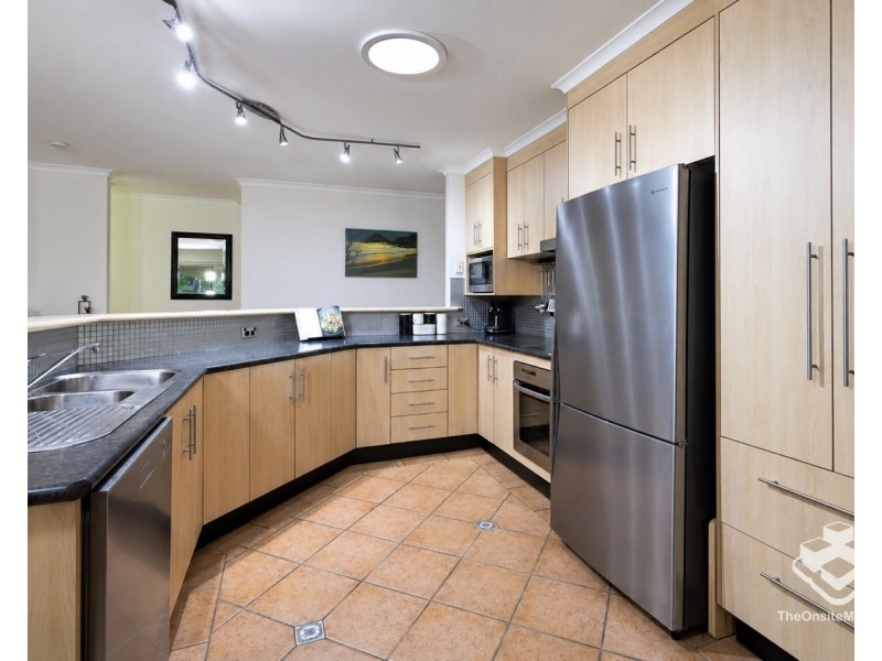 2 Harold Close, Sinnamon Park QLD 4073