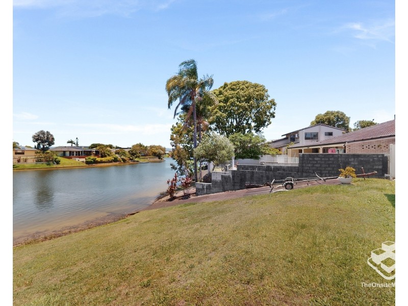 92 Ashmore Road, Bundall QLD 4217