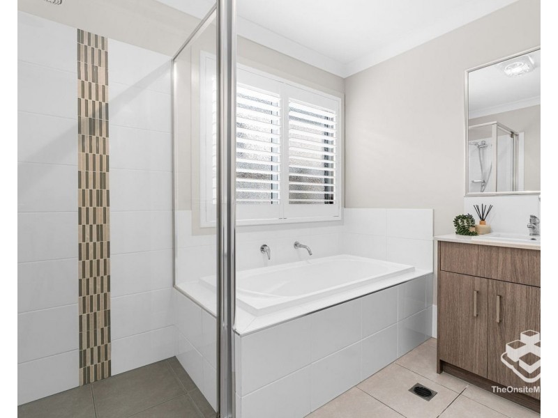 20 Roberts Street, Wellington Point QLD 4160