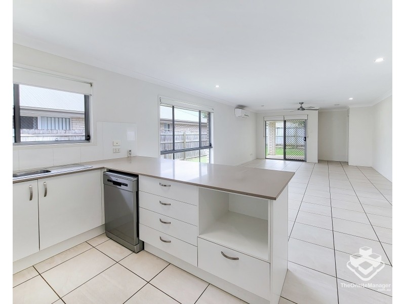 76 Dixon Drive, Pimpama QLD 4209