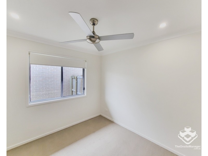 76 Dixon Drive, Pimpama QLD 4209