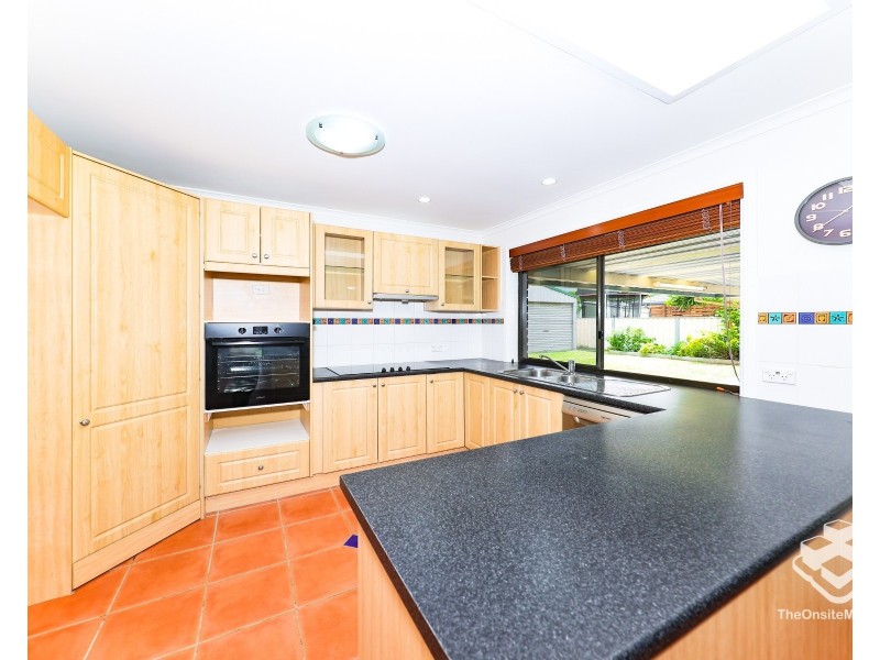 4 Jennifer Street, Birkdale QLD 4159