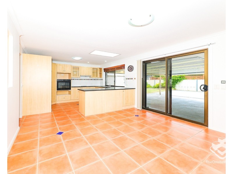4 Jennifer Street, Birkdale QLD 4159