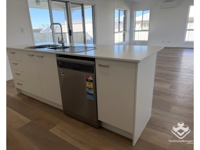 10 Cottee Court, Urraween QLD 4655