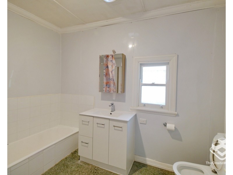 52 McCaul Street, Taringa QLD 4068