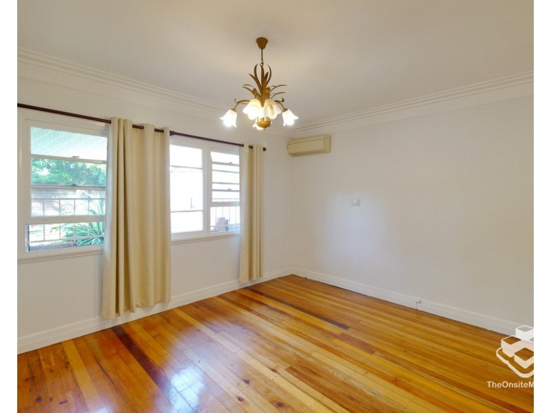 52 McCaul Street, Taringa QLD 4068