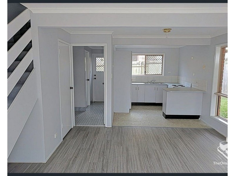 4/38 Defiance Road, Logan Central QLD 4114