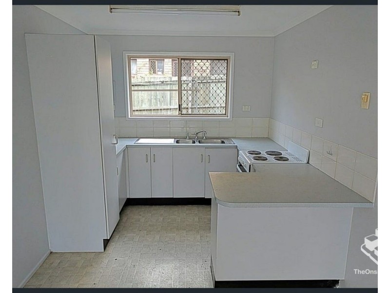 4/38 Defiance Road, Logan Central QLD 4114