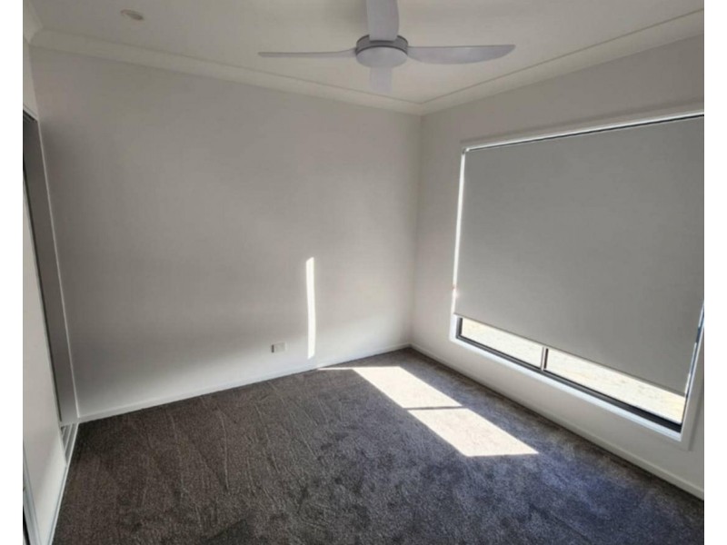 111 Guroman Drive, Greenbank QLD 4124