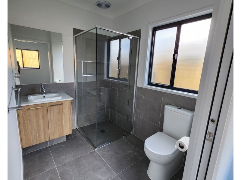 111 Guroman Drive, Greenbank QLD 4124
