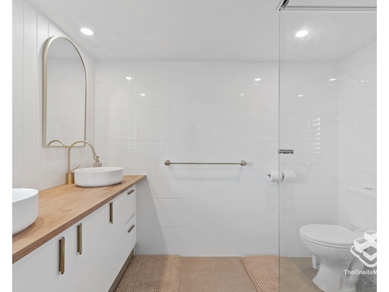 ID:21181785/18 MacArthur Parade, Main Beach QLD 4217