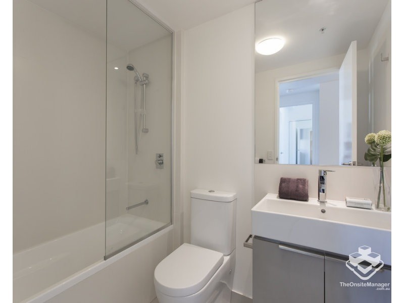 ID:21181815/2 Harbour Road, Hamilton QLD 4007