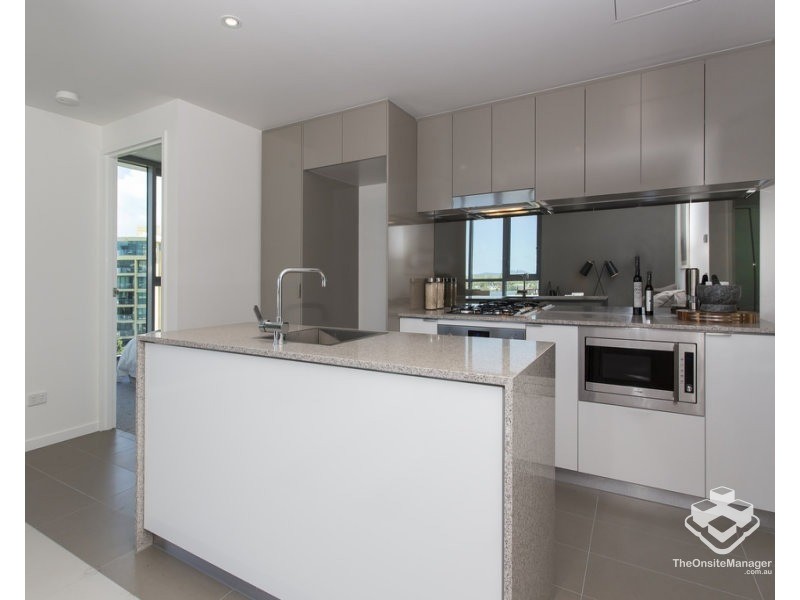 ID:21181815/2 Harbour Road, Hamilton QLD 4007