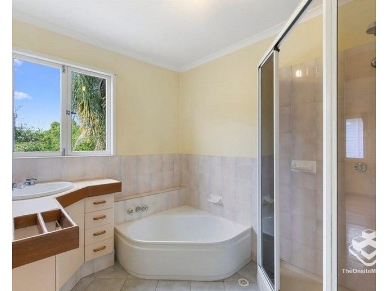 33 Beverley Street, Morningside QLD 4170