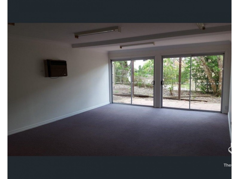 19 Railway Avenue, Indooroopilly QLD 4068