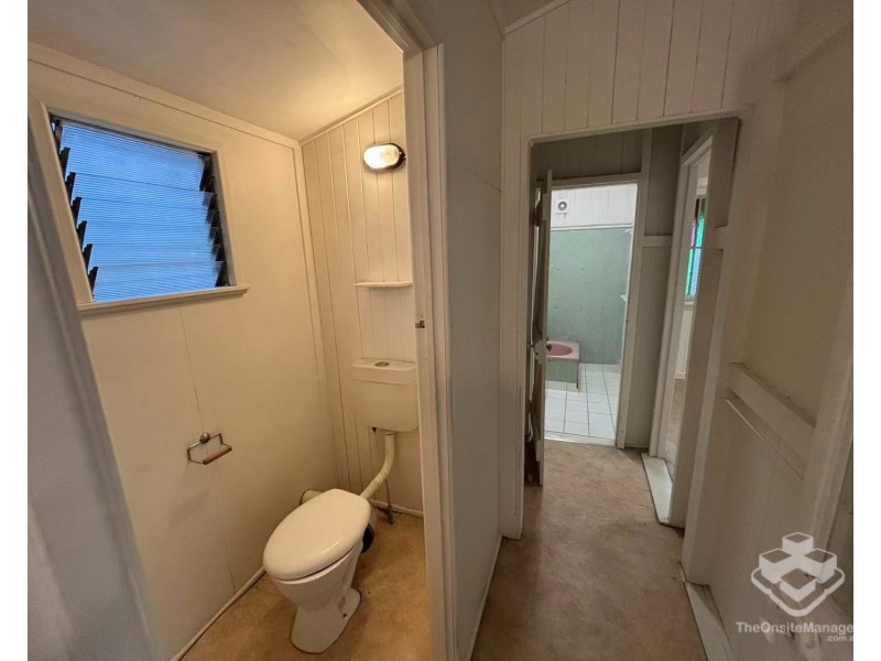 19 Railway Avenue, Indooroopilly QLD 4068