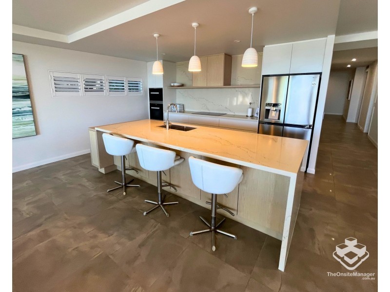 2/810 Pacific Parade, Currumbin QLD 4223