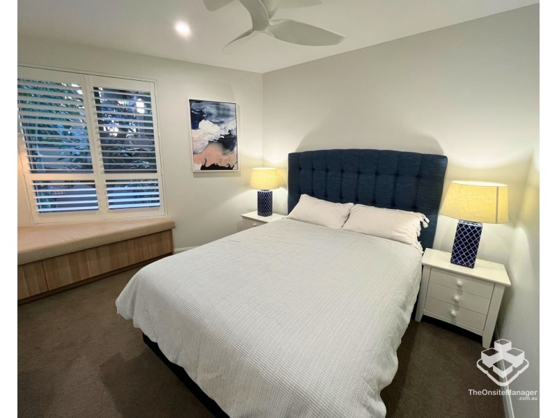 2/810 Pacific Parade, Currumbin QLD 4223