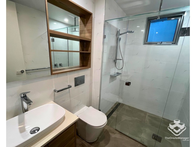 2/810 Pacific Parade, Currumbin QLD 4223