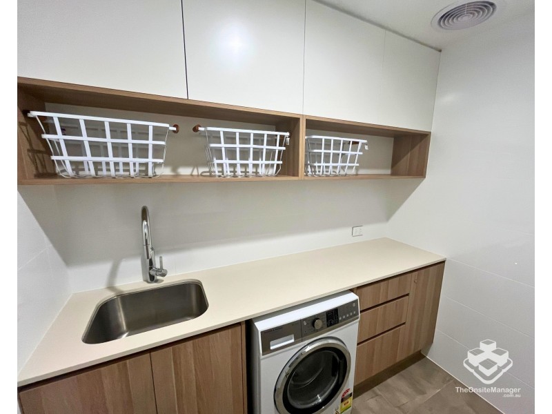 2/810 Pacific Parade, Currumbin QLD 4223