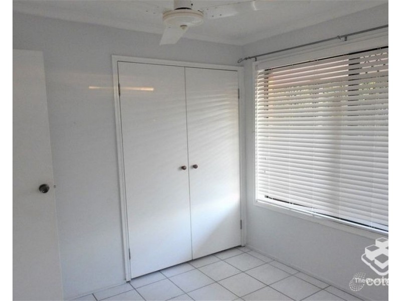 2 Blackthorn Crescent, Shailer Park QLD 4128