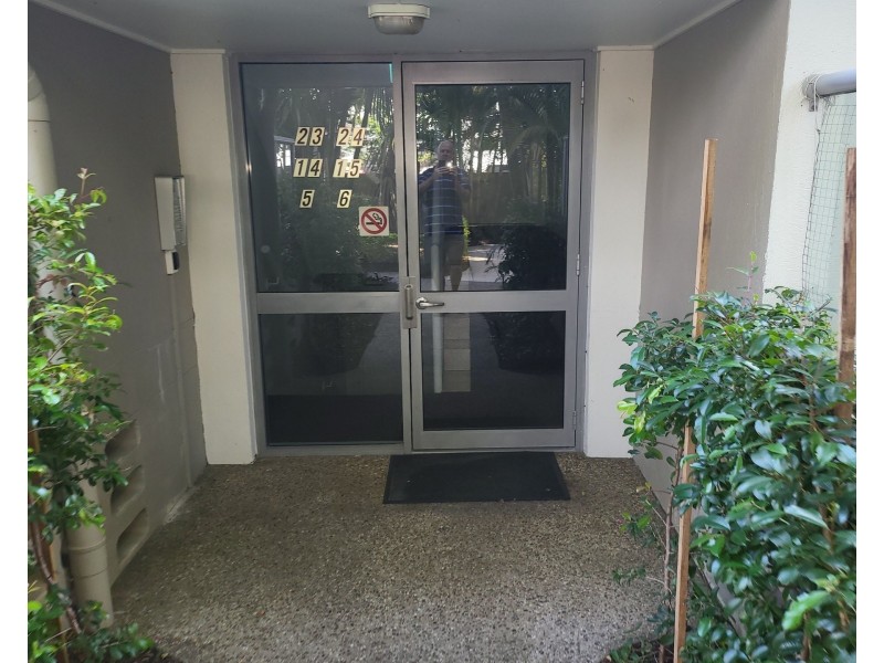 ID:21181910/1880 Gold Coast Highway, Burleigh Heads QLD 4220