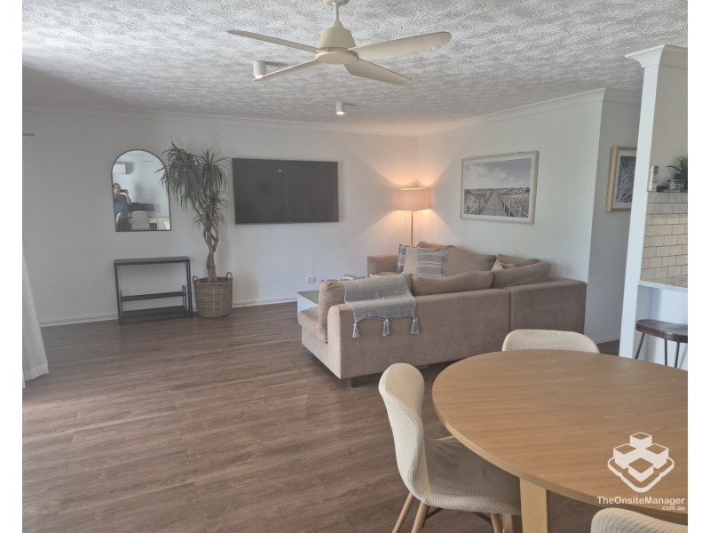 ID:21181910/1880 Gold Coast Highway, Burleigh Heads QLD 4220