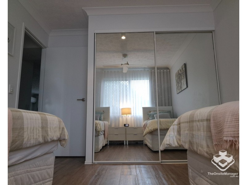ID:21181910/1880 Gold Coast Highway, Burleigh Heads QLD 4220