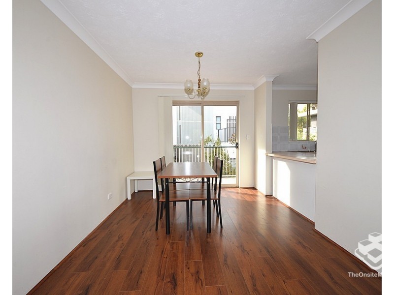 4/169 Sir Fred Schonell Drive, St Lucia QLD 4067