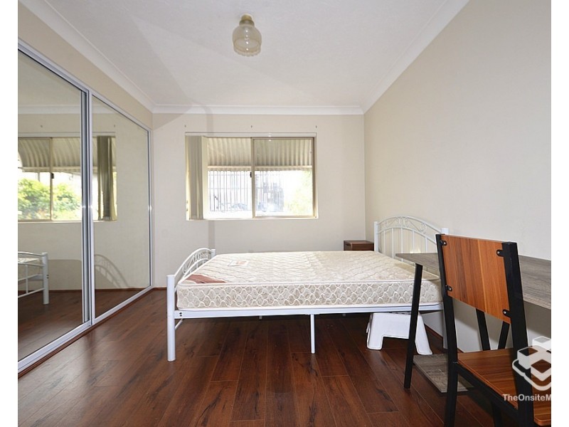 4/169 Sir Fred Schonell Drive, St Lucia QLD 4067
