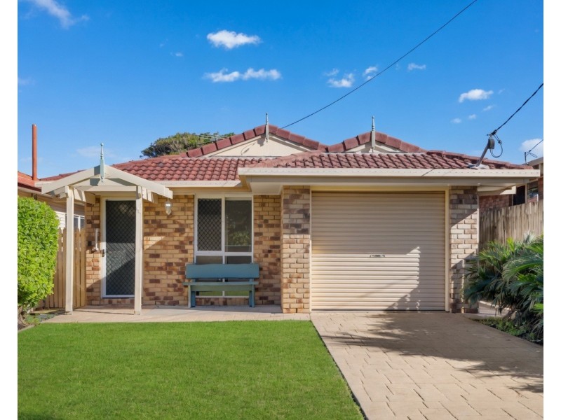 33 Dover Road, Margate QLD 4019