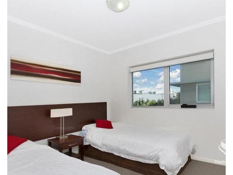 ID:21182007/95 Clarence road, Indooroopilly QLD 4068