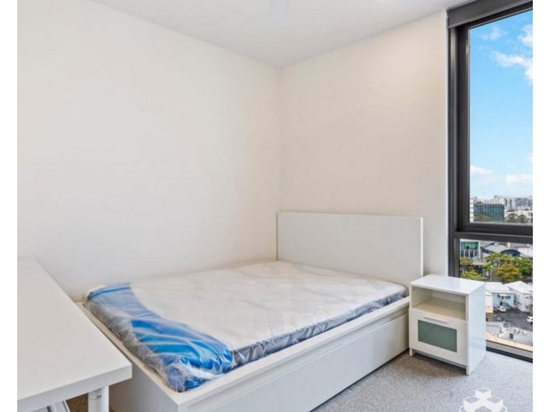 11008/19 Wilson Street, West End QLD 4810