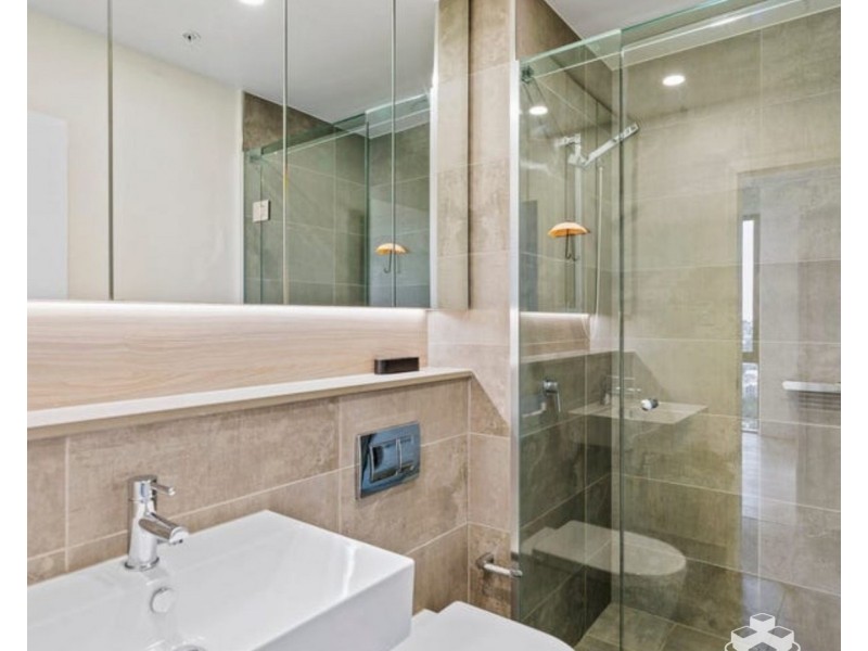 11008/19 Wilson Street, West End QLD 4810