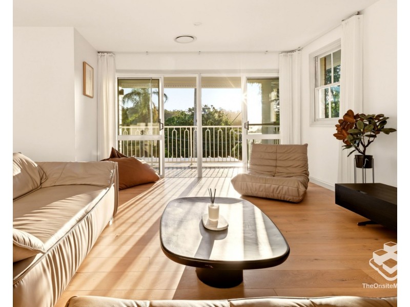 11 Boblynne Street, Chapel Hill QLD 4069