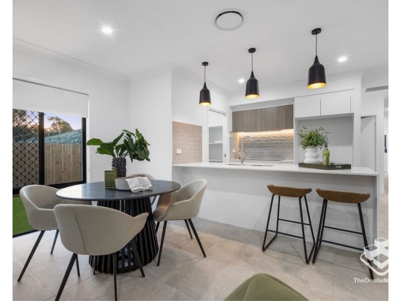70 Redcomb Drive, Park Ridge QLD 4125