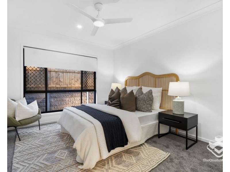 70 Redcomb Drive, Park Ridge QLD 4125
