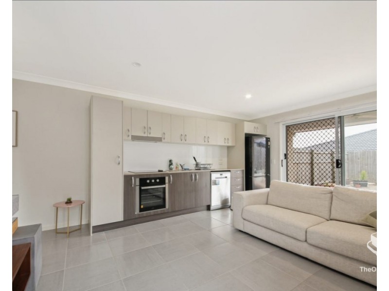U2/15 Junction Drive, Redbank Plains QLD 4301