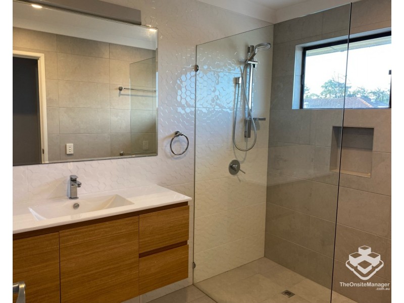 10 Fenimore Street, Wishart QLD 4122