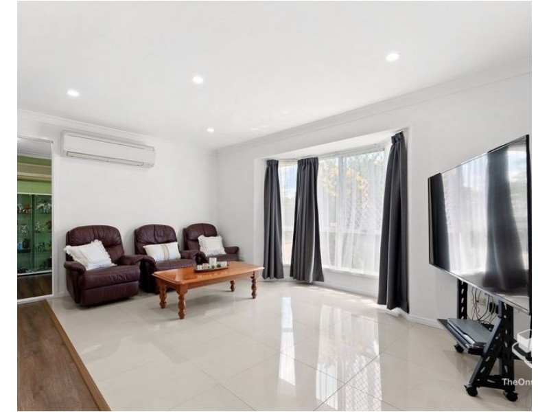 48 Sweetgum Street, Hillcrest QLD 4118