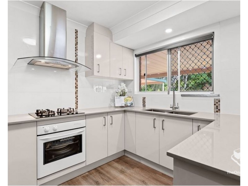 48 Sweetgum Street, Hillcrest QLD 4118