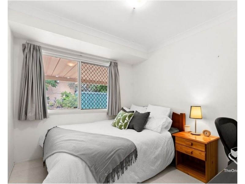 48 Sweetgum Street, Hillcrest QLD 4118