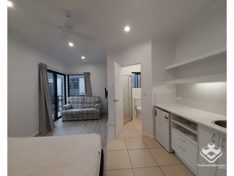 8A/8 Hinley Avenue, Maroochydore QLD 4558