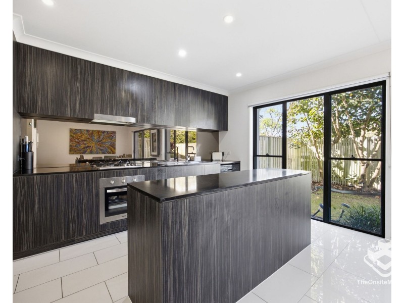 ID:21182873/18 Archipelago Street, Pacific Pines QLD 4211