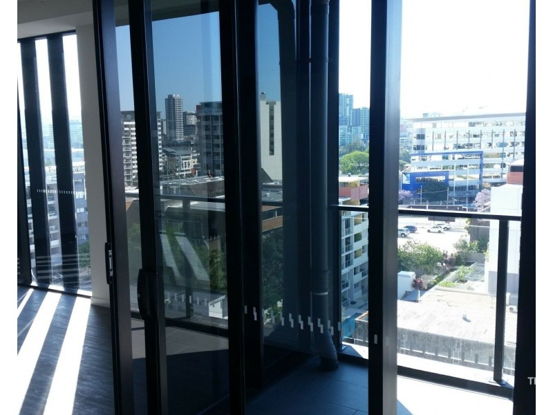 1006/27 CORDELIA STREET, South Brisbane QLD 4101